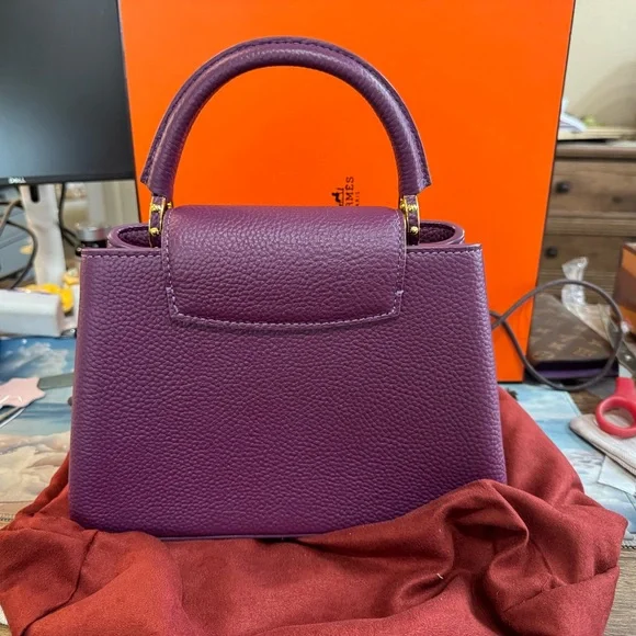 Louis Vuitton style Plum Capucine Crossbody Bag in leather with dust bag - Picture 6 of 8